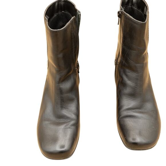 Vintage Kenneth Cole Reaction "Very Cool" Black Leather Womens Boot 8.5M - Picture 10 of 13